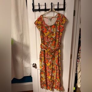 Blue platypus Grooviest Blooms Twist Belt Pocket Maxi SIZE LARGE